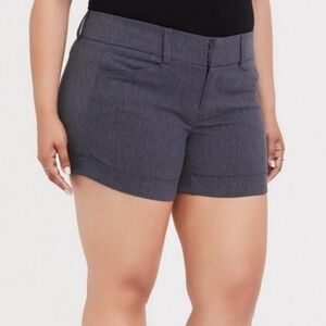 Torrid Grey Dressy Shorts -sz 18 - 3" Inseam